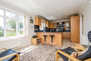 Photo 32- click for photo gallery